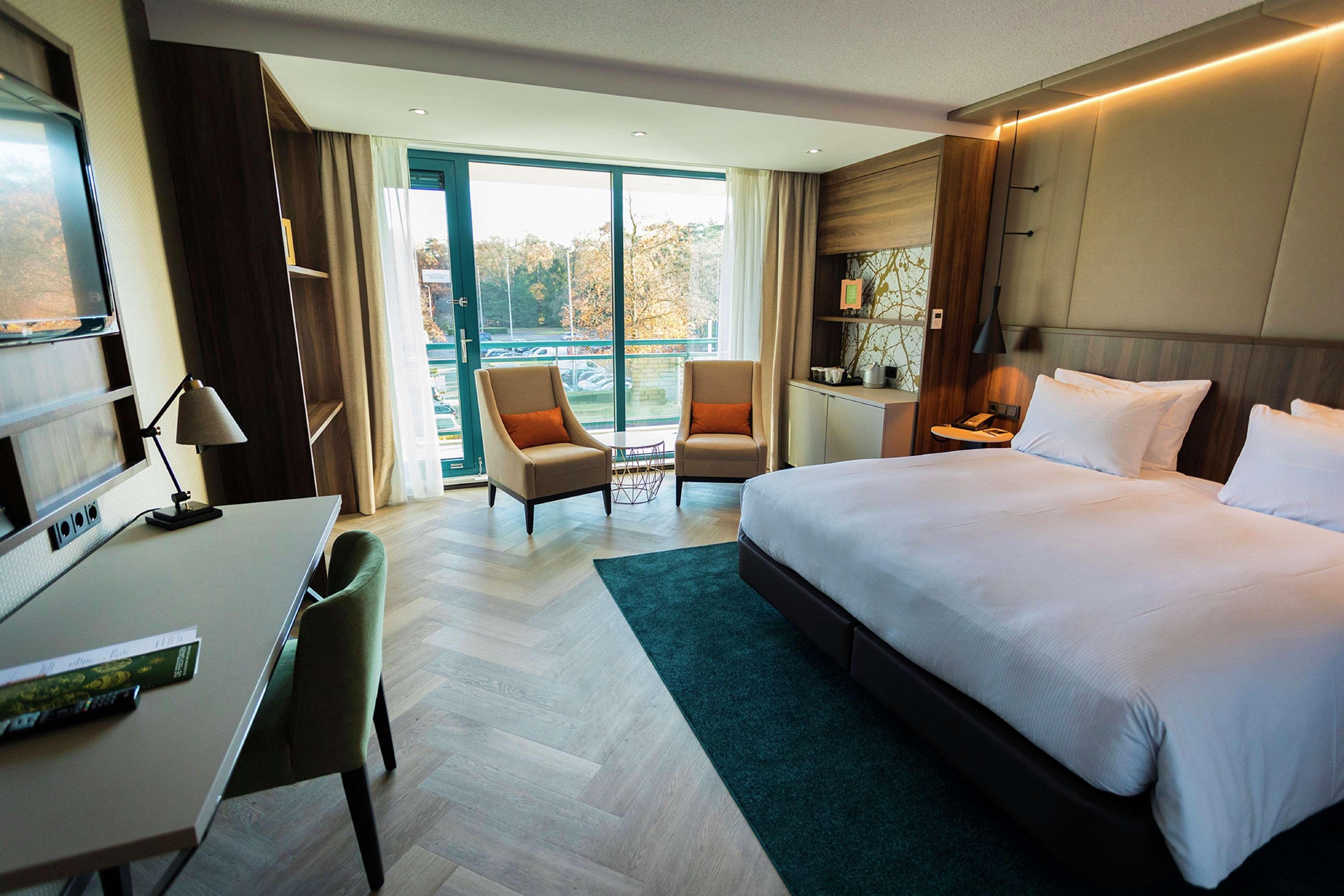 Doubletree By Hilton Royal Parc Soestduinen Hotel Exterior photo